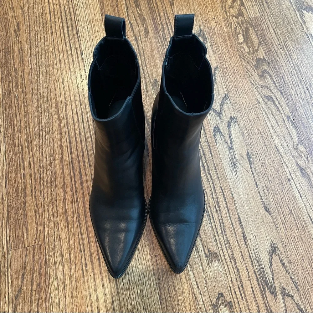 Dolce Vita Shadie Waterproof Pointed Toe Chelsea Boot - Picture 5 of 14